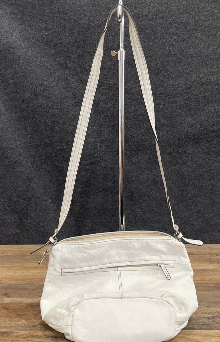 Tignanello White Pebbled Leather Crossbody Shoulder Bag Silver Hardware Zip