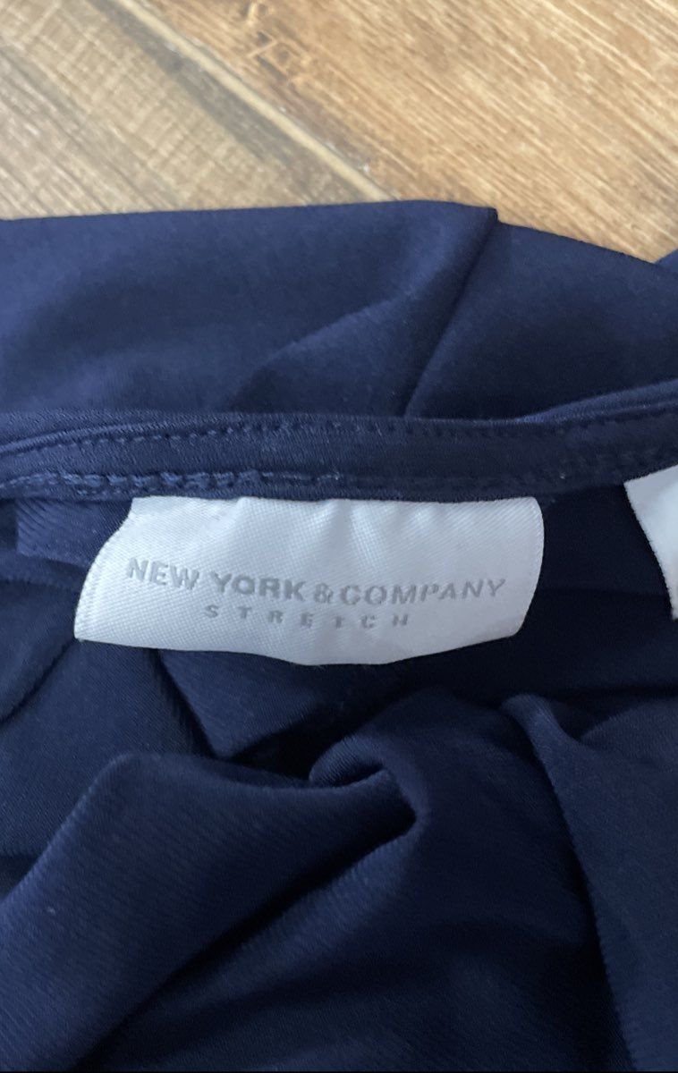 New York & Company Women's Navy Blue Beaded Keyhole Ruched Stretch Top Sz S