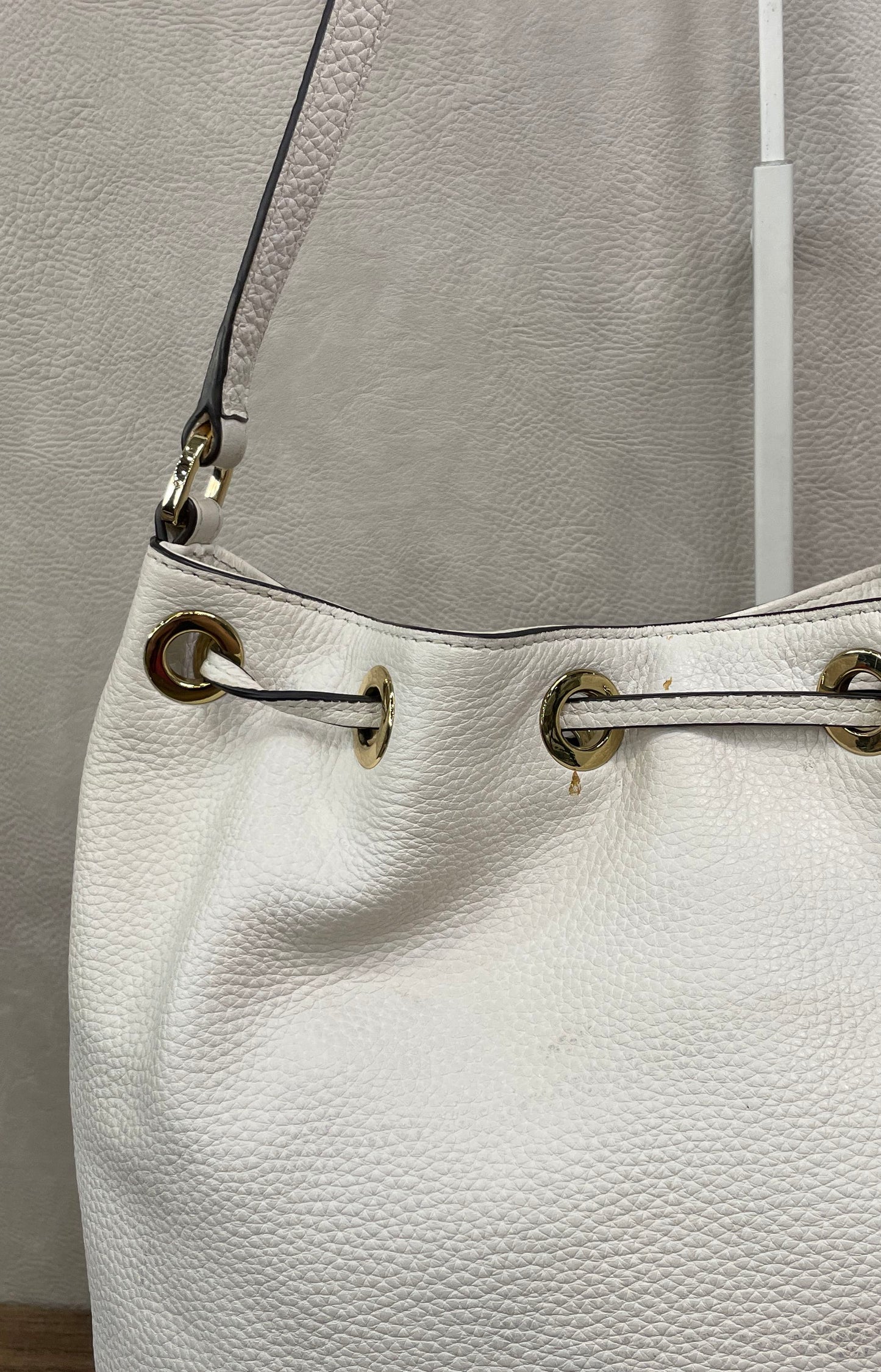 Michael Kors White Navy Blue Pebbled Leather Drawstring Bucket Bag Gold Hardware