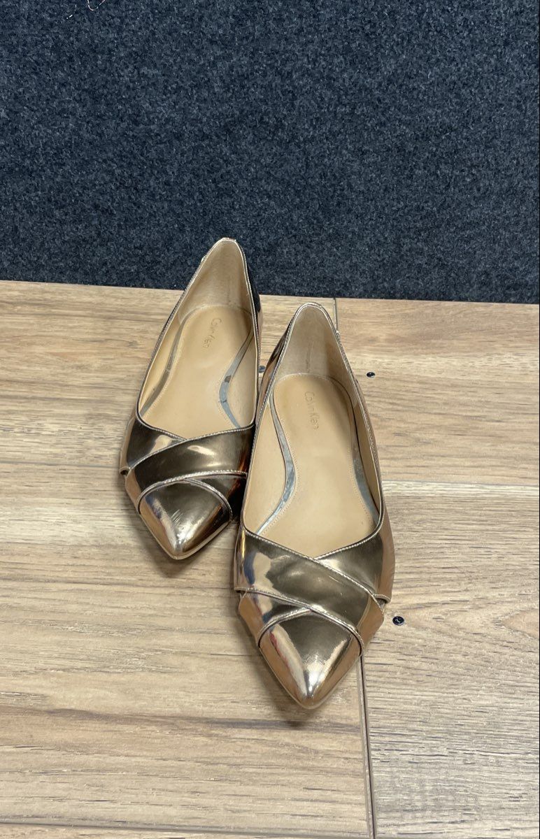 Calvin Klein Gailia Rose Gold Metallic Pointed Toe Flat Shoes Size 10M