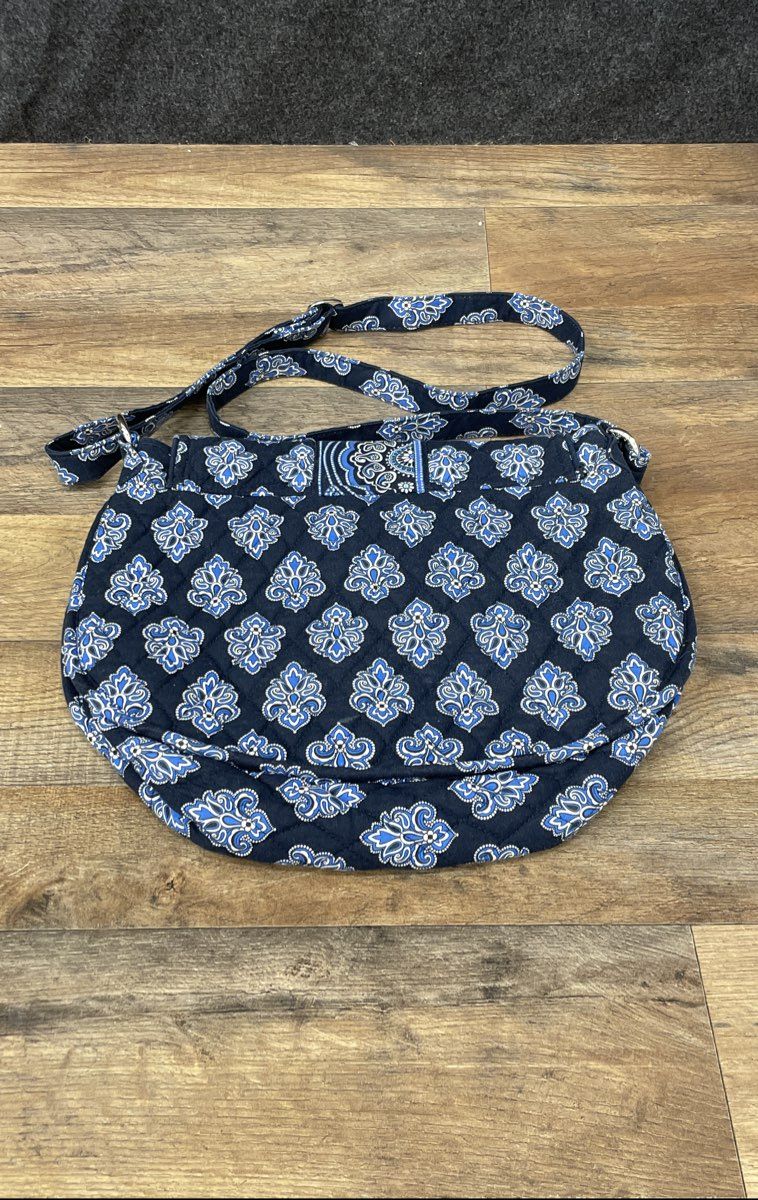 Vera Bradley Navy Blue Quilted Paisley Cotton Crossbody Shoulder Bag Silver Ring