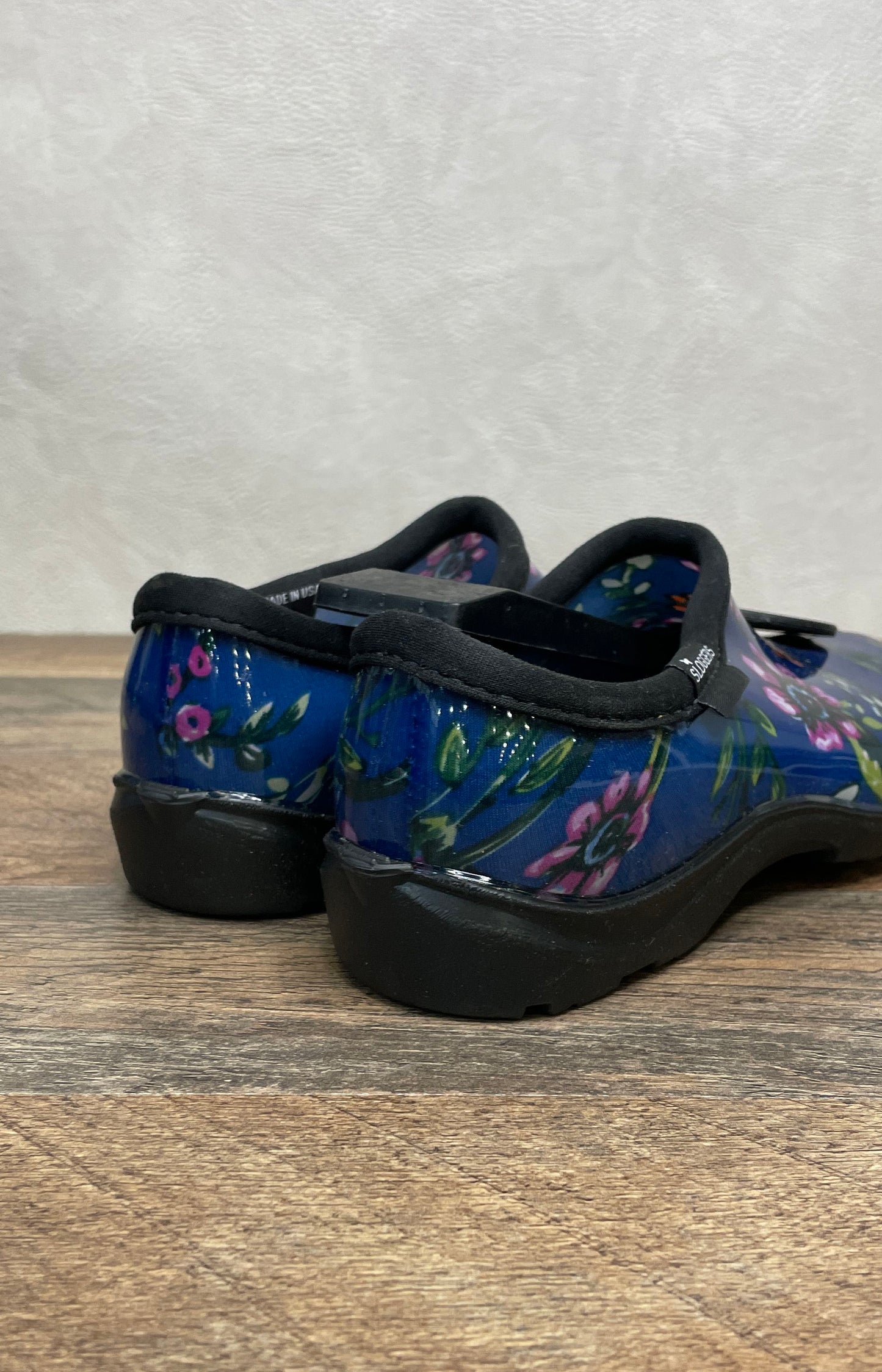Sloggers Midsummer Blue Floral Waterproof Garden Shoe Clog Women's Size 6 NWT