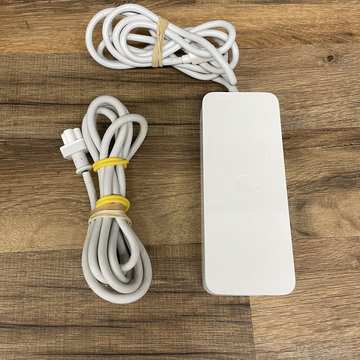 Genuine OEM Apple A1188 Mac mini 110W 18.5V 6A AC Power Adapter Supply