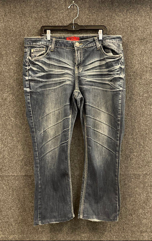 Vintage Y2K Zanadi Women's Blue Embroidered Wing Pocket Bootcut Jeans Size 20