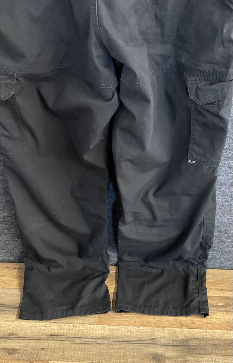 5.11 Tactical Men's Black Canvas Cargo Tactical Pants Sz 36x32