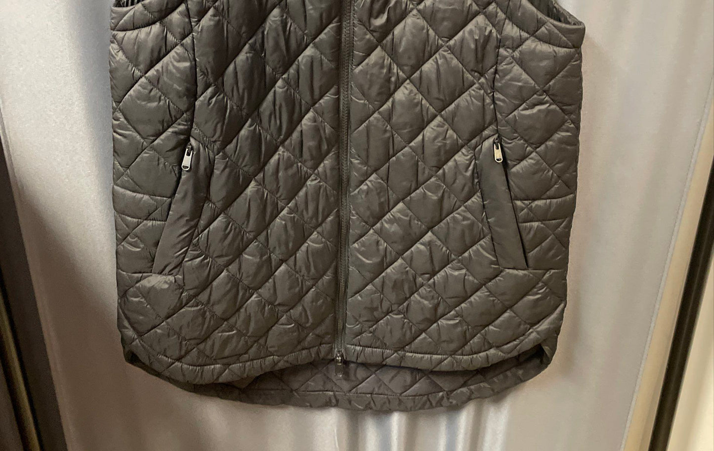 Athleta Women's Black Quilted Full Zip Puffer Vest Insulated Mock Neck Size M