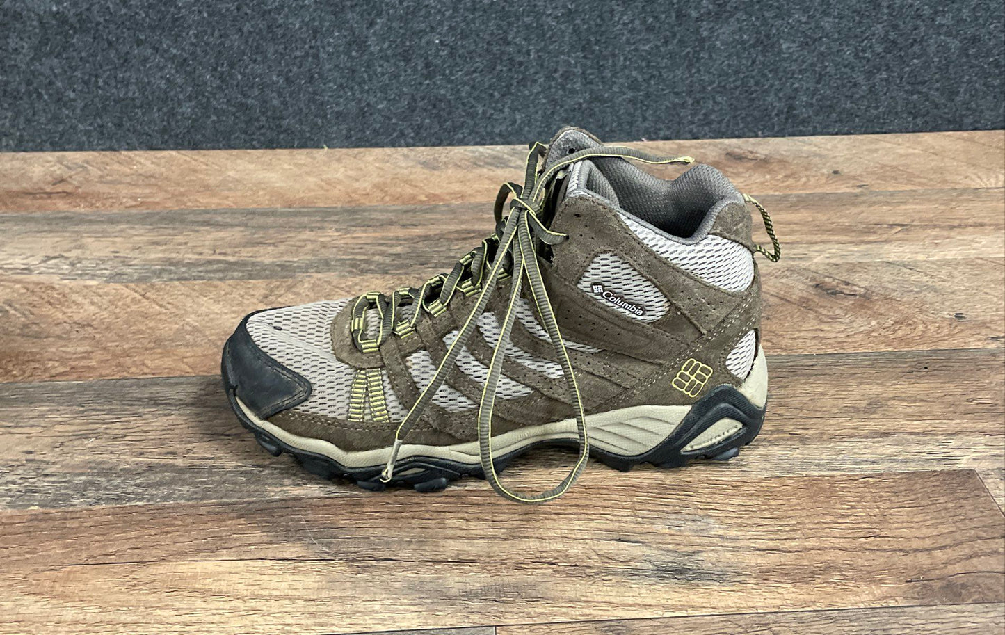 Columbia Redmond Mid Waterproof Brown Suede Hiking Boots Women's Size 9