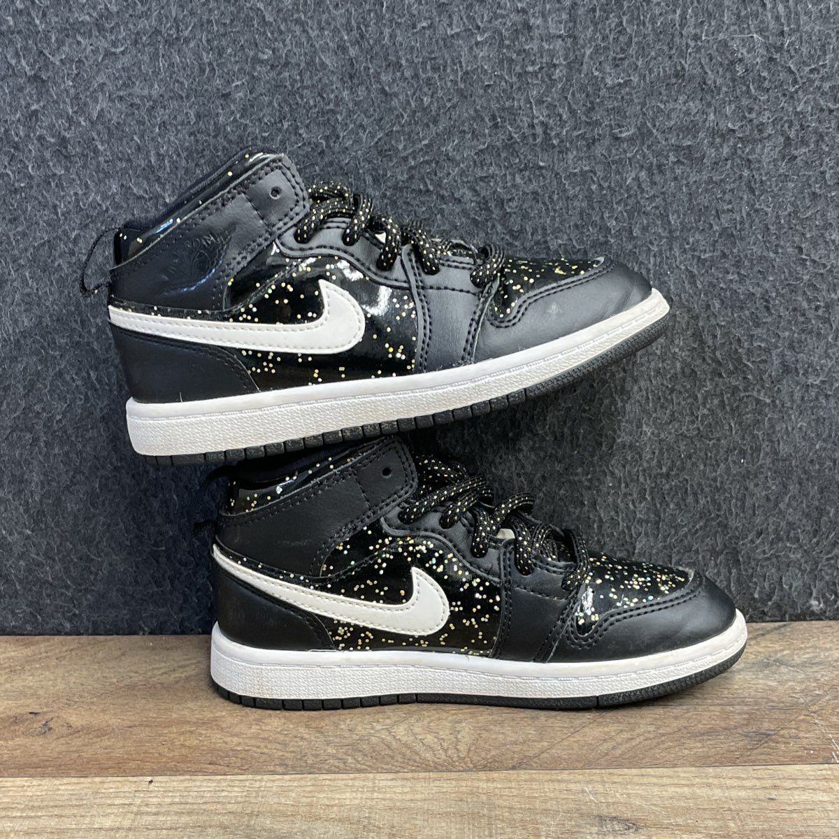 Nike Air Jordan 1 Mid Black Glitter Kids Sneakers Size 11C