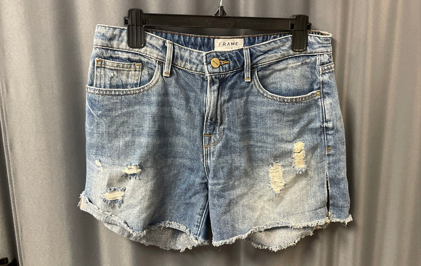 Frame Women's Le Grand Garcon Short Light Blue Distressed Denim Ripped Sz 27