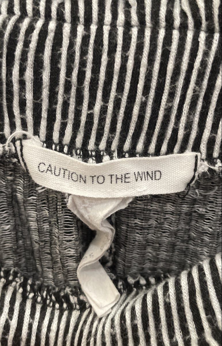 Caution to the Wind Women's Black White Striped Paperbag Waist Pants Size L