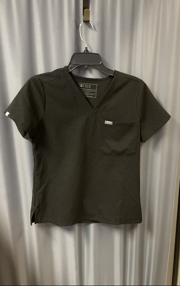 Figs Women's Catarina One-Pocket Scrub Top Black Size XS