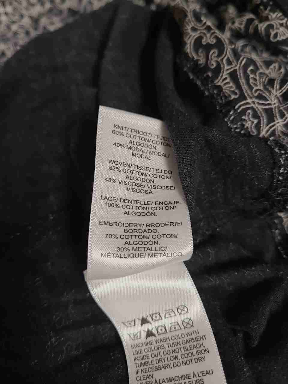 Lucky Brand Women's Black White Geometric Embroidered Split Neck Top Sz 2X