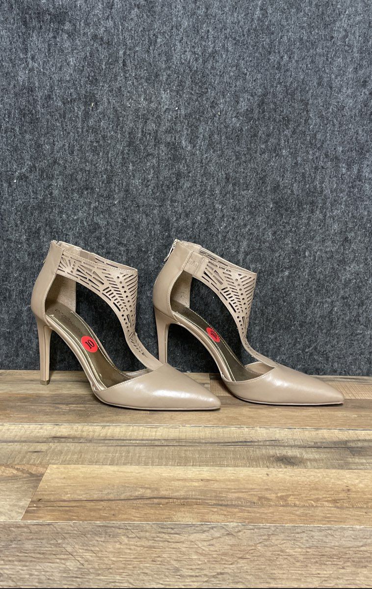 BCBGeneration Diola Taupe Leather Laser Cut Pointed Toe Heels Size 10
