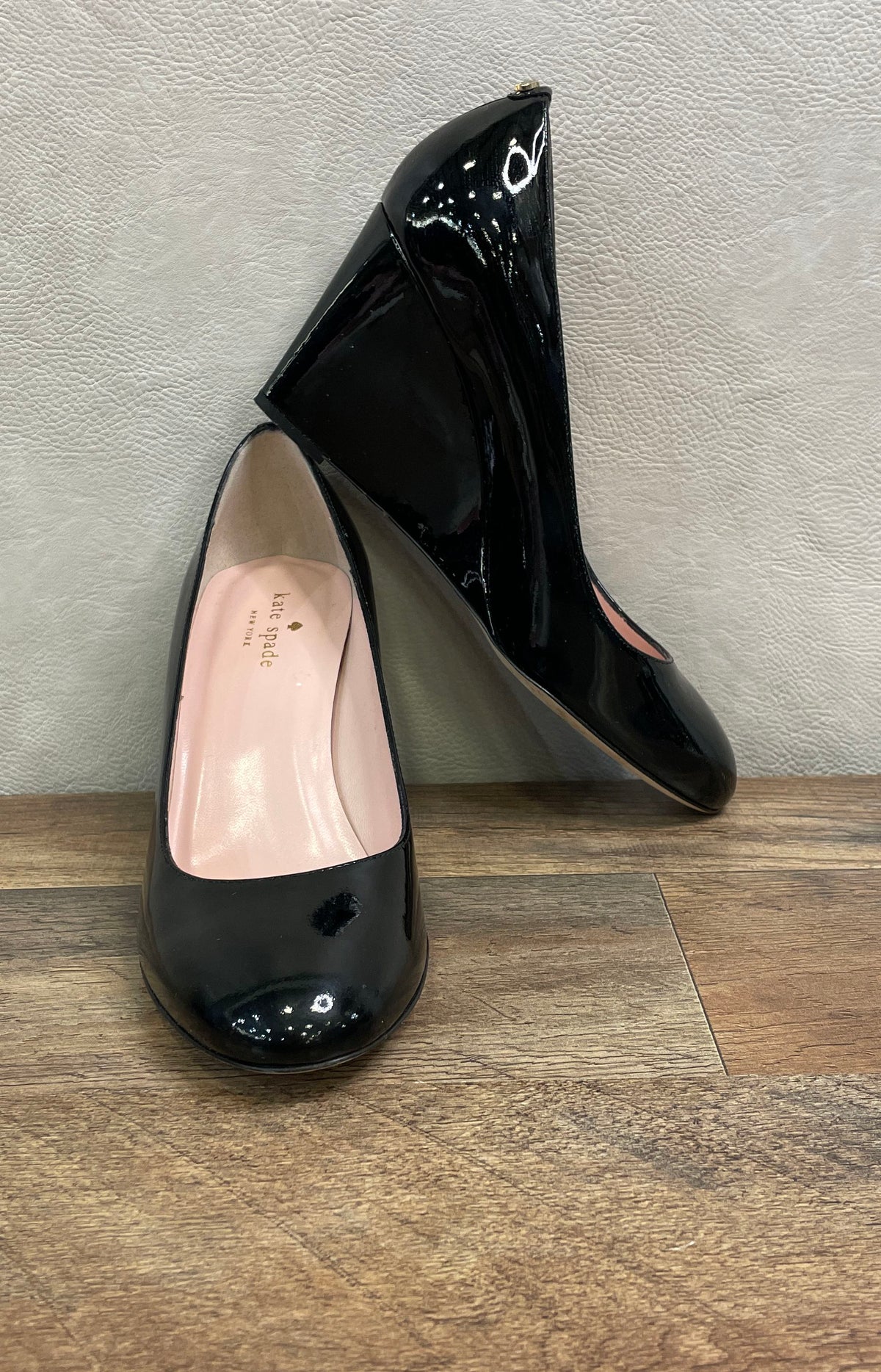 Kate Spade Amory Black Patent Leather Wedge Pumps With Box Size 8M