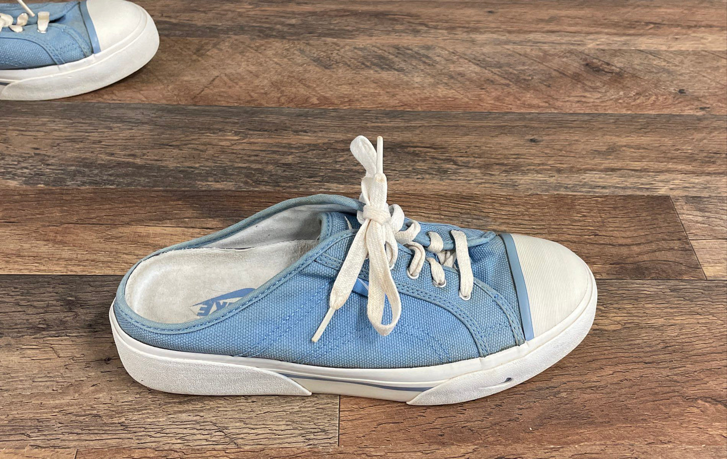 Vintage 2001 Nike Hermosa Mule Light Blue Denim Canvas Sneakers Women's Size 9.5