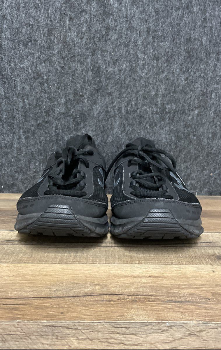 Under Armour Charged Assert Black Grey Running Shoes Men's Size 9.5