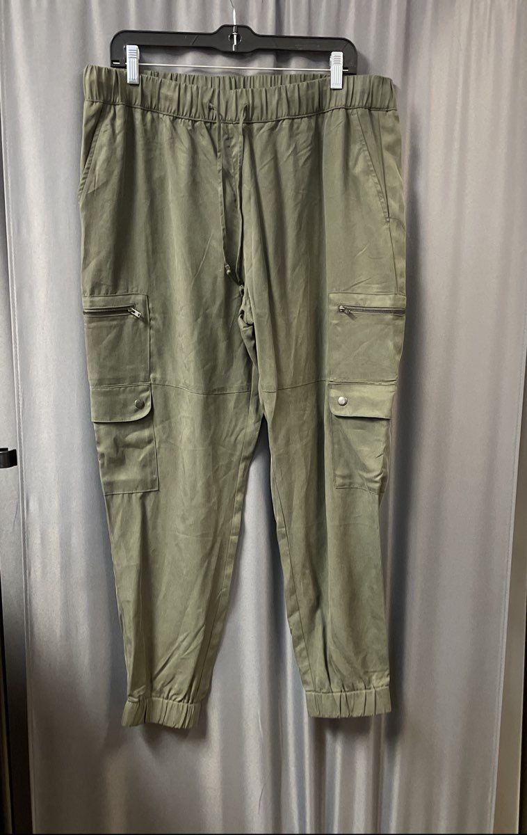 Banana Republic Women's Olive Green Lyocell Jogger Cargo Pants Size L NWT