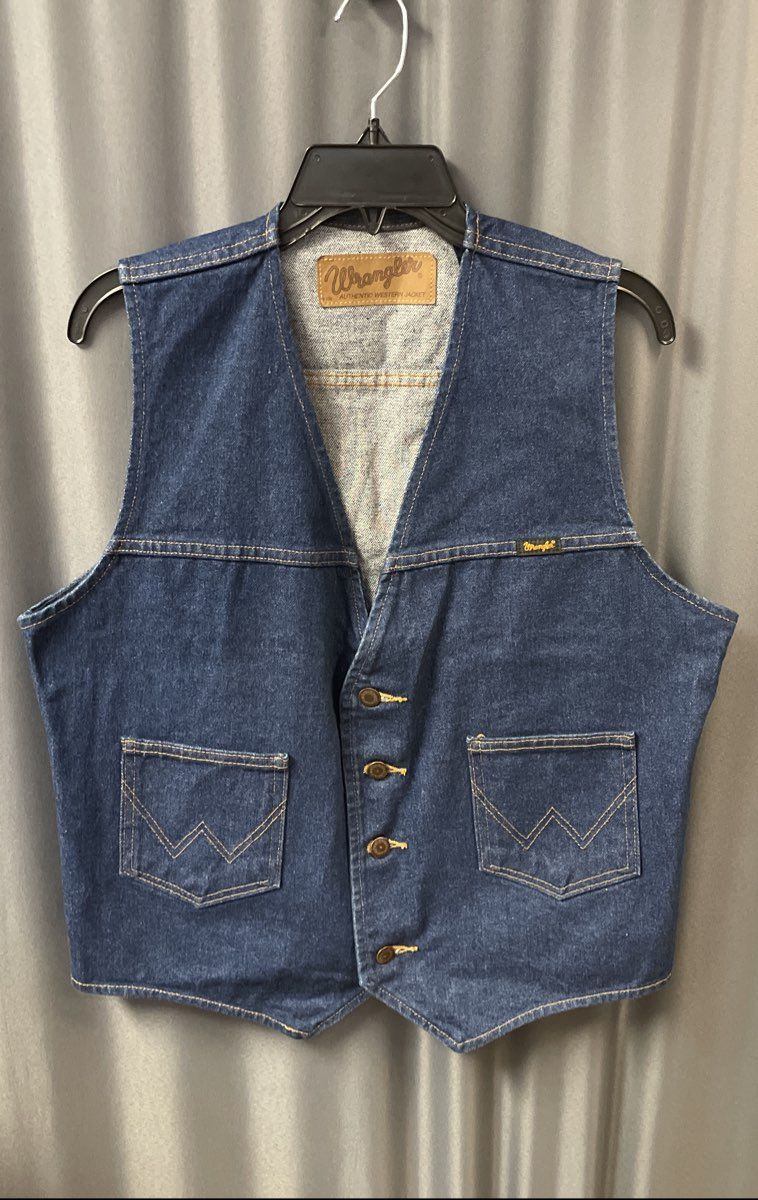 Wrangler Men's Blue Denim Authentic Western Vest W Pocket Stitch Sz M