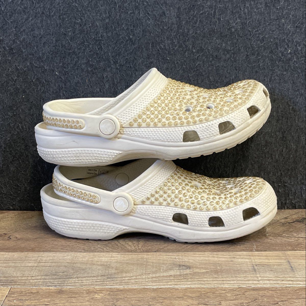 Crocs Classic Gem Embellished White Gold Clogs Men's 6 Women's 8