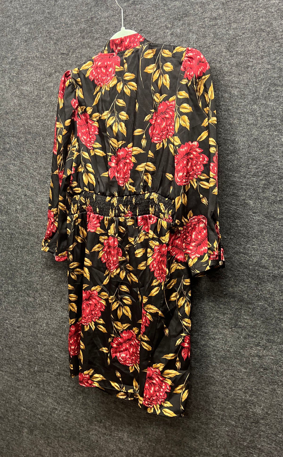 Milk & Honey Women's Floral Long Sleeve Smocked Waist Midi Dress Black Sz L NWT