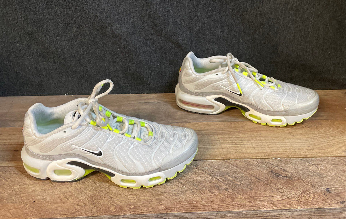 Nike Air Max Plus GS White Black Volt Tn Running Shoes Size 6.5Y
