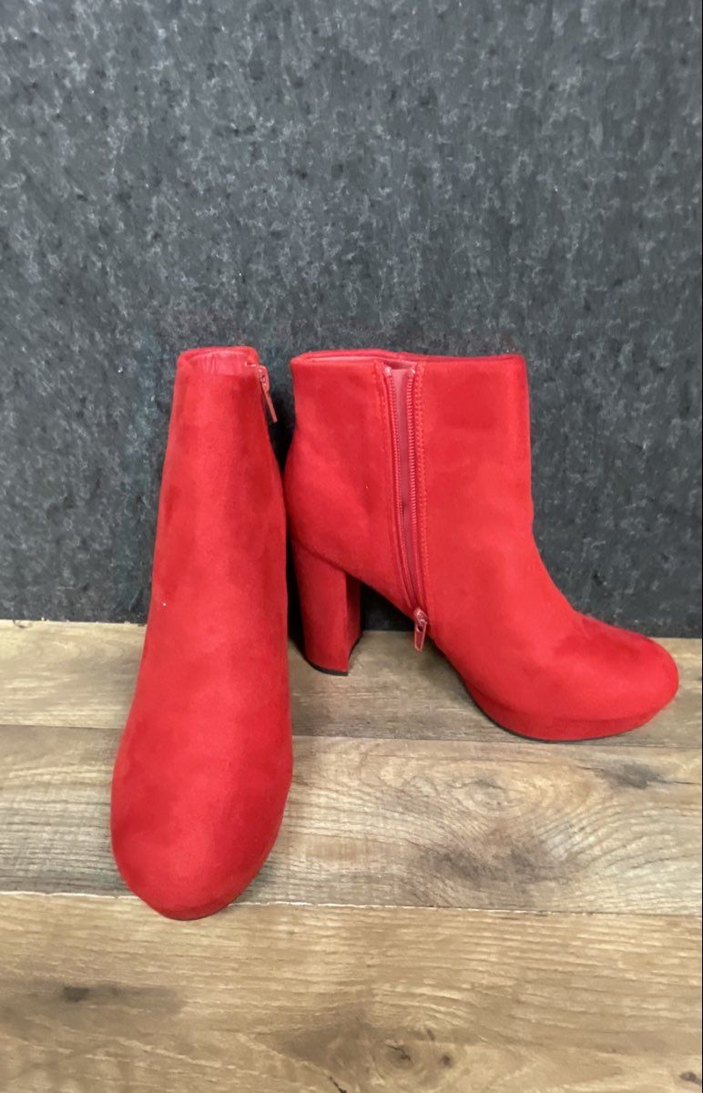 Dream Pairs Stomp Red Faux Suede Platform Block Heel Ankle Boots Size 8