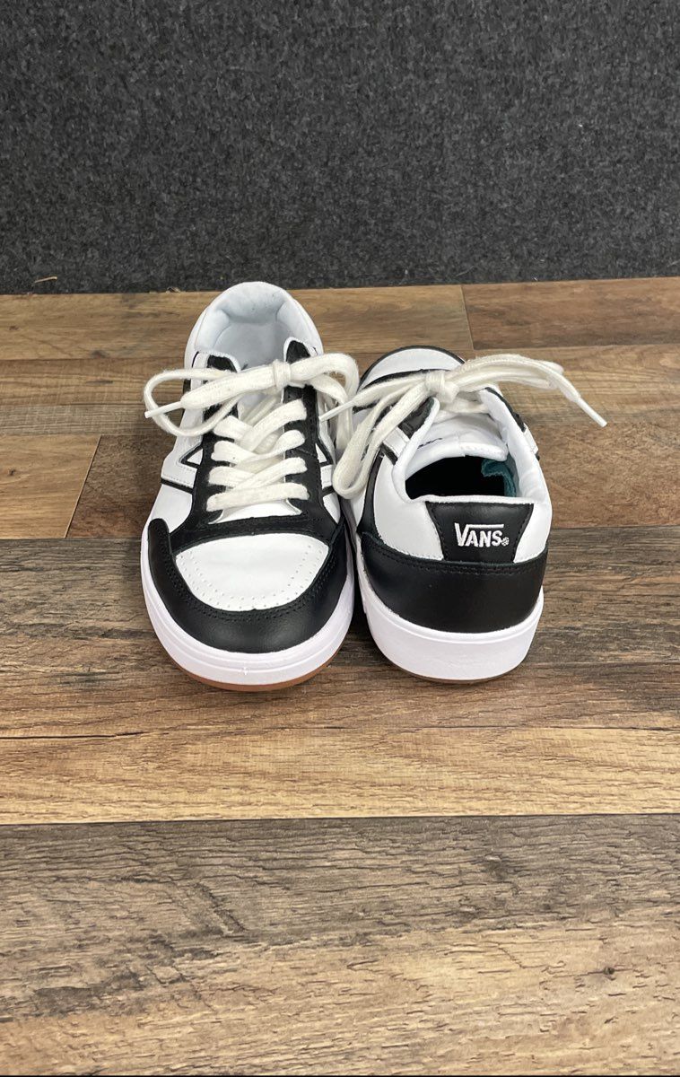 Vans Lowland CC White Black Leather Low Top Sneakers Women's 8 Men's 6.5