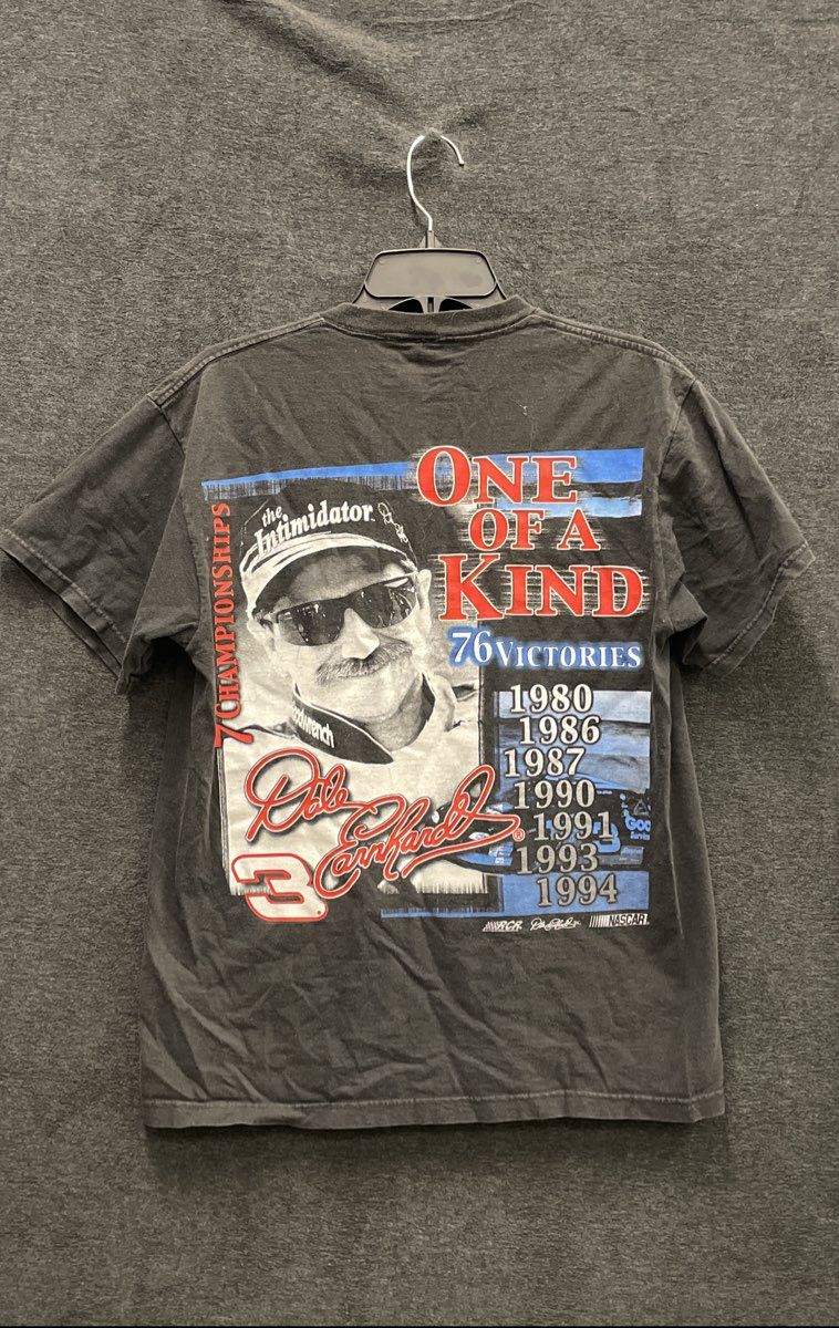 Vintage 90s Dale Earnhardt Men's Black NASCAR T-Shirt 7 Championships Sz S/M