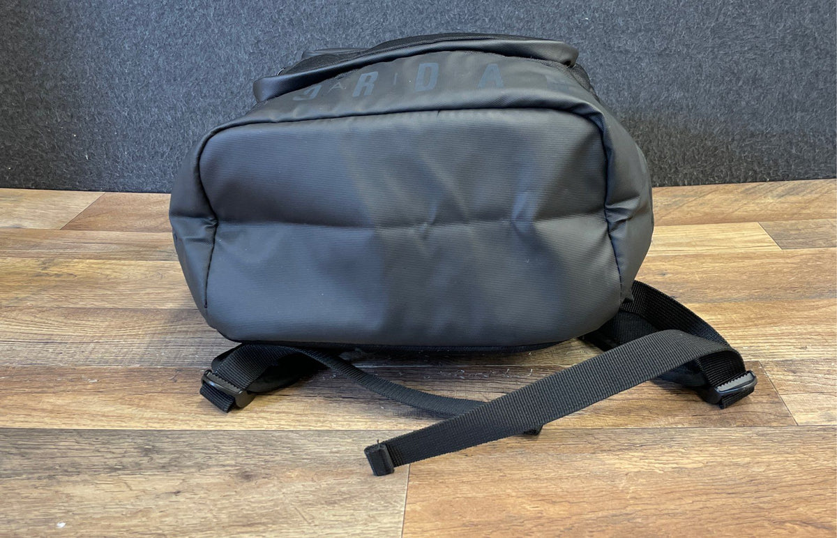 Jordan Black Large Jumpman Logo Padded Backpack School Bag Bookbag