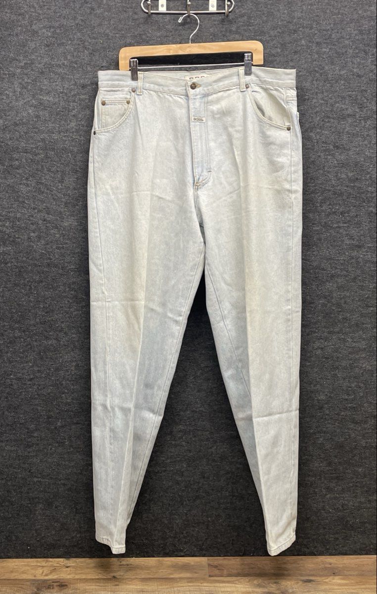 Vintage 90s Hugo Boss Men's Light Blue Acid Wash Tapered Denim Jeans Size 40L