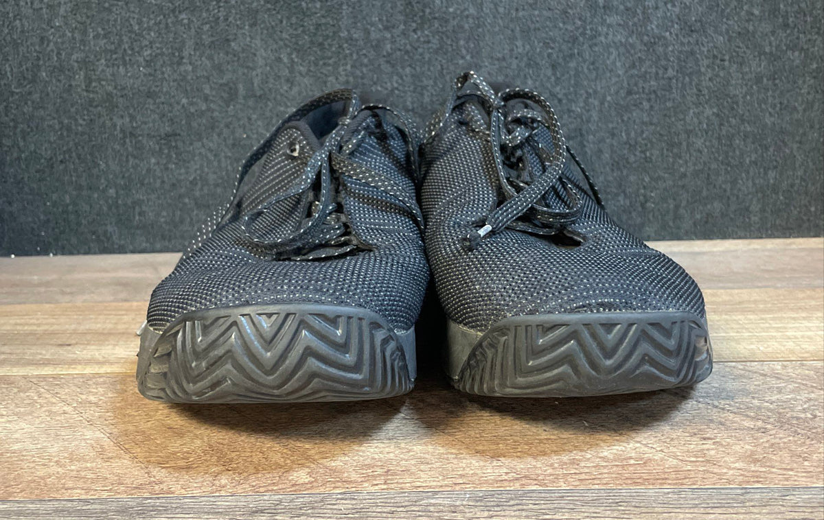 NOBULL Trainer Black White Micro Dot Training Shoes Men's 12 Women's 13.5