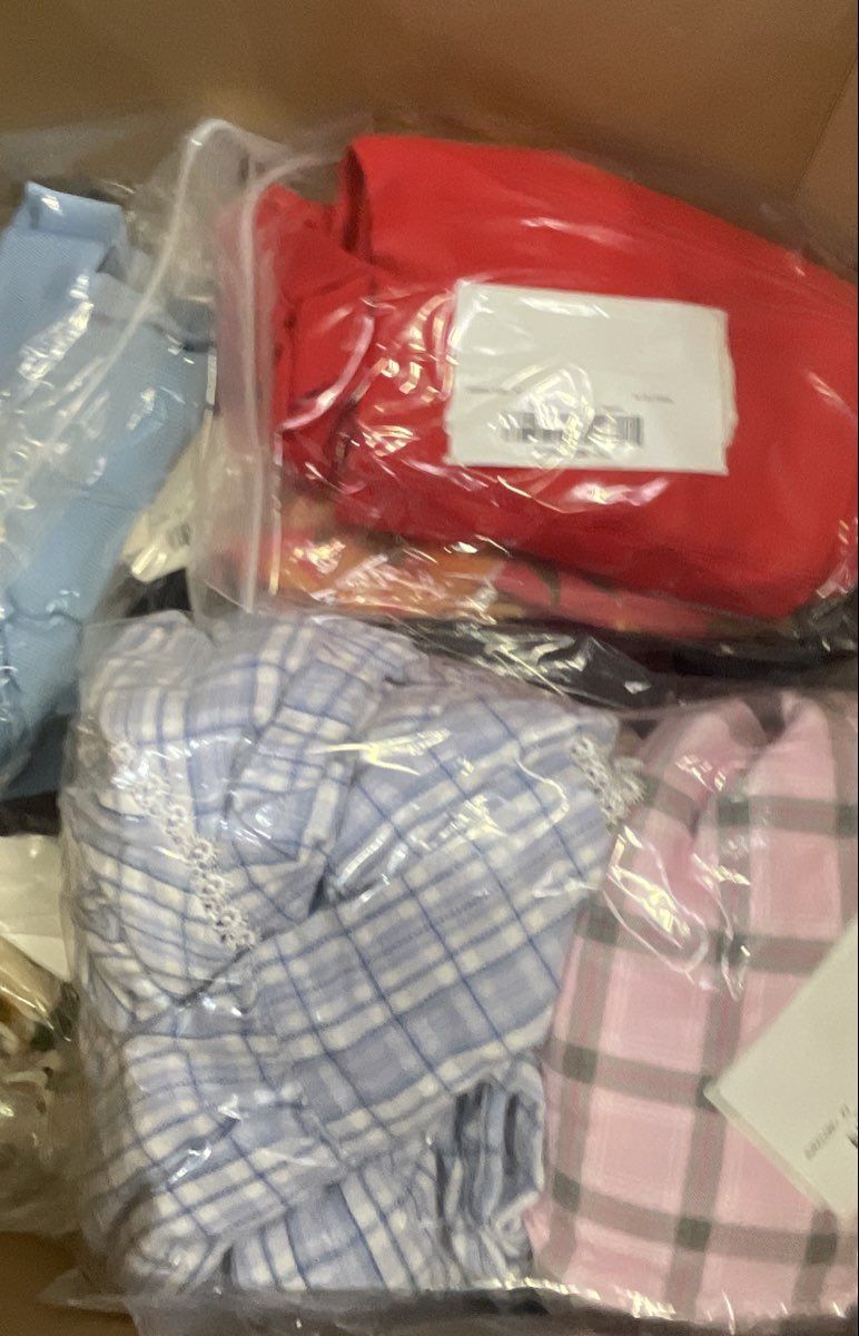 Assorted Brands Men's Women's Clothing Reseller Lot Mixed Bulk Box 23.5 Lbs
