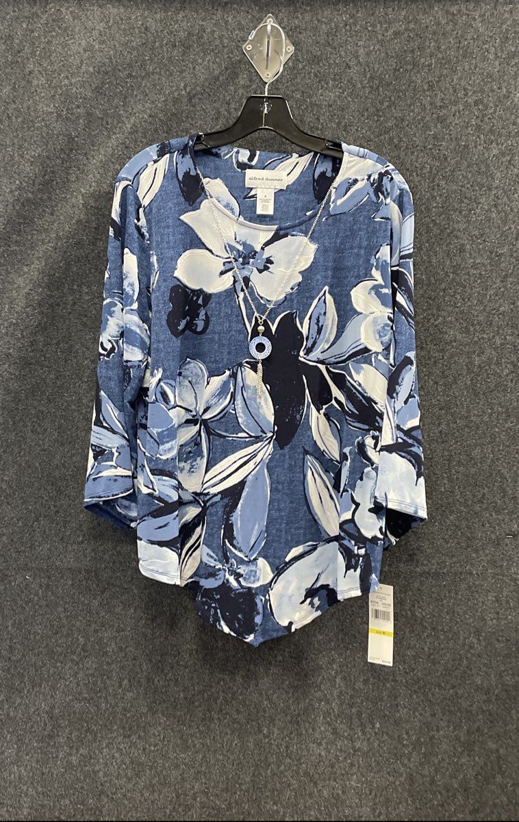 Alfred Dunner Women's Blue Floral 3/4 Sleeve Top with Necklace Size M NWT