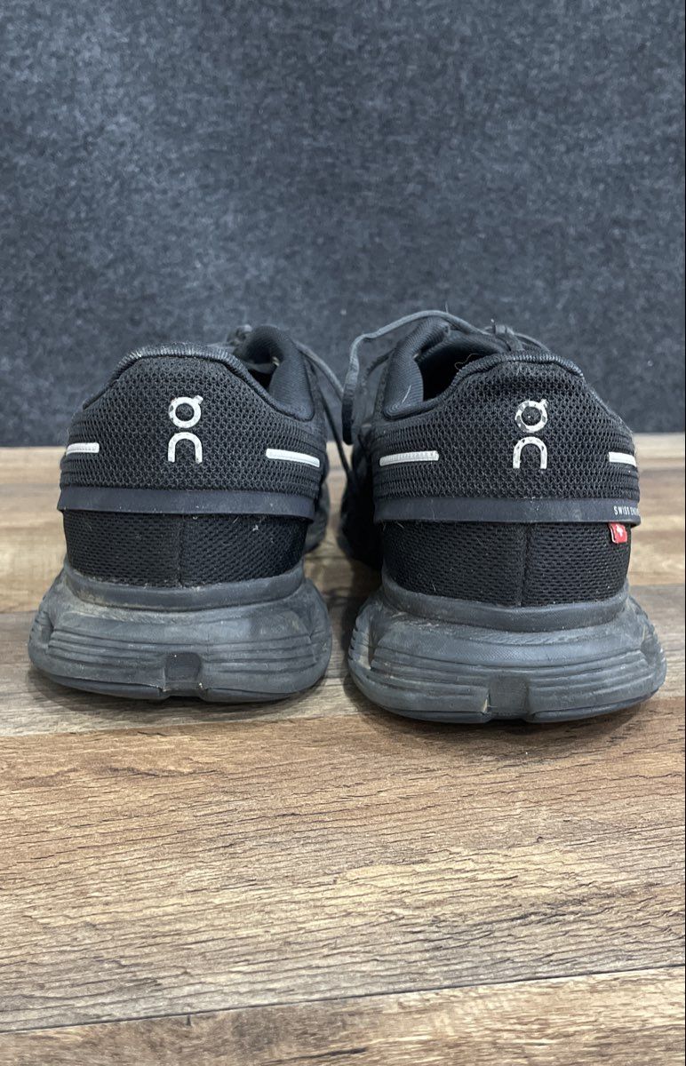 On Cloudswift 3 Triple Black Women's Running Shoes Size 9.5