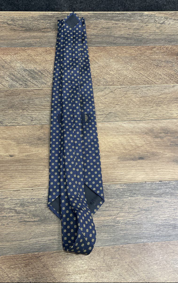 Brooks Brothers Men's Silk Ties Lot of 2 Navy Medallion Yellow Repp Stripe USA