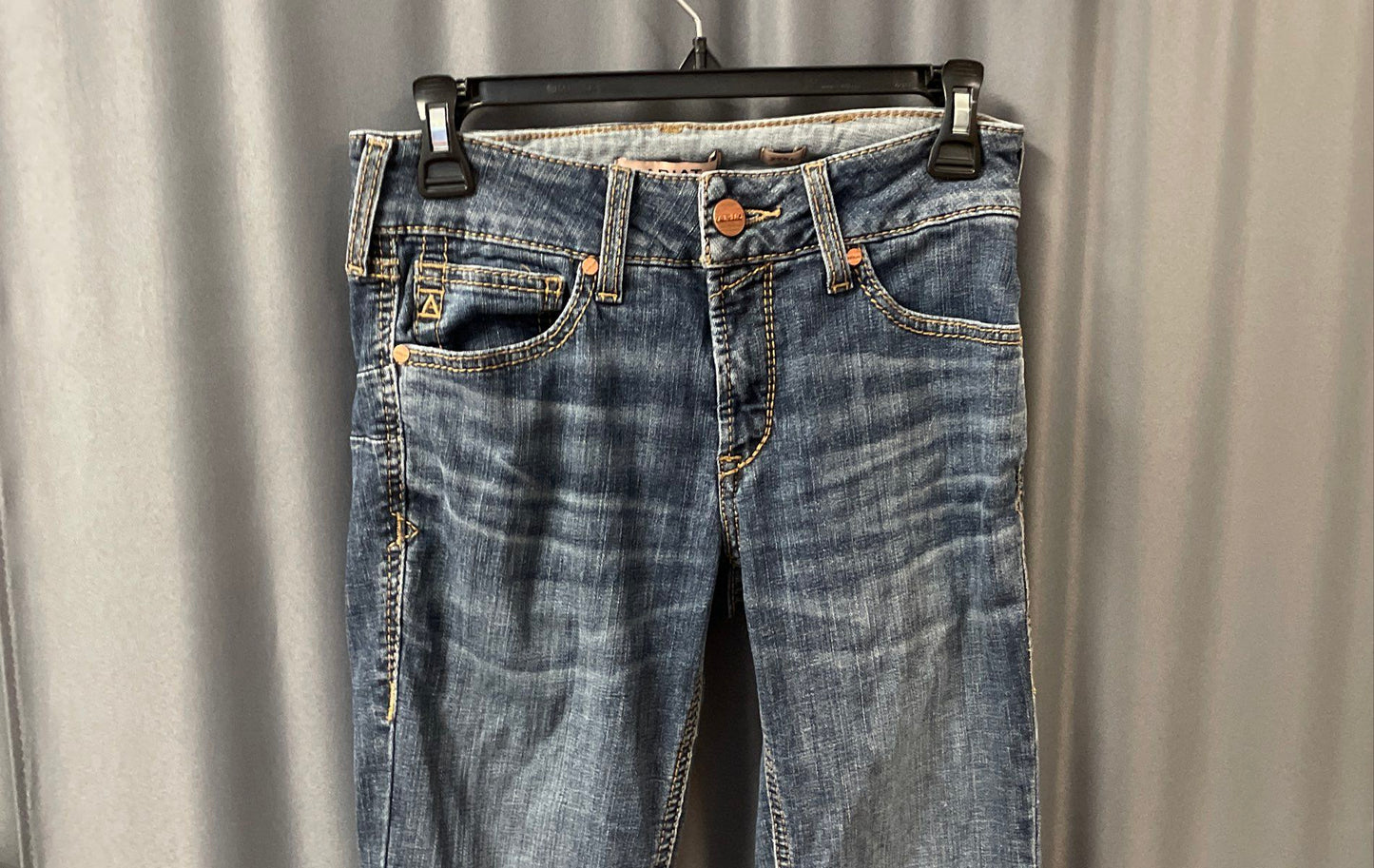 Ariat Women's Blue R.E.A.L. Denim Perfect Rise Flare Raw Hem Jeans Sz 27XL