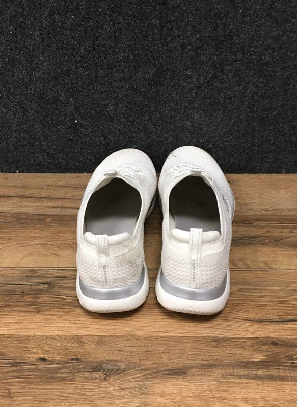Skechers Hands Free Slip-ins Ultra Flex 3.0 White Women's Sneakers Size 9