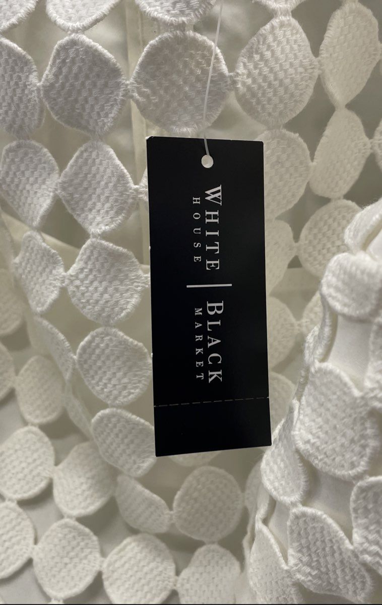 White House Black Market Women's Ecru White SL Circle Geo Crop Top Size 12 NWT