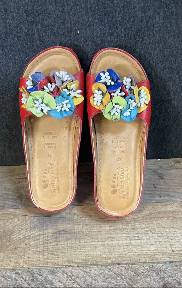 Spring Step Flowerchild Red Leather Floral Wedge Slide Sandals Size 37