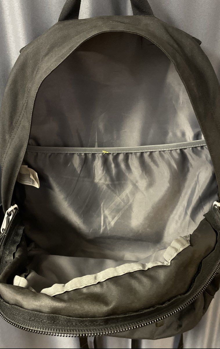 The North Face Black Jester Backpack Padded Laptop Sleeve Daypack