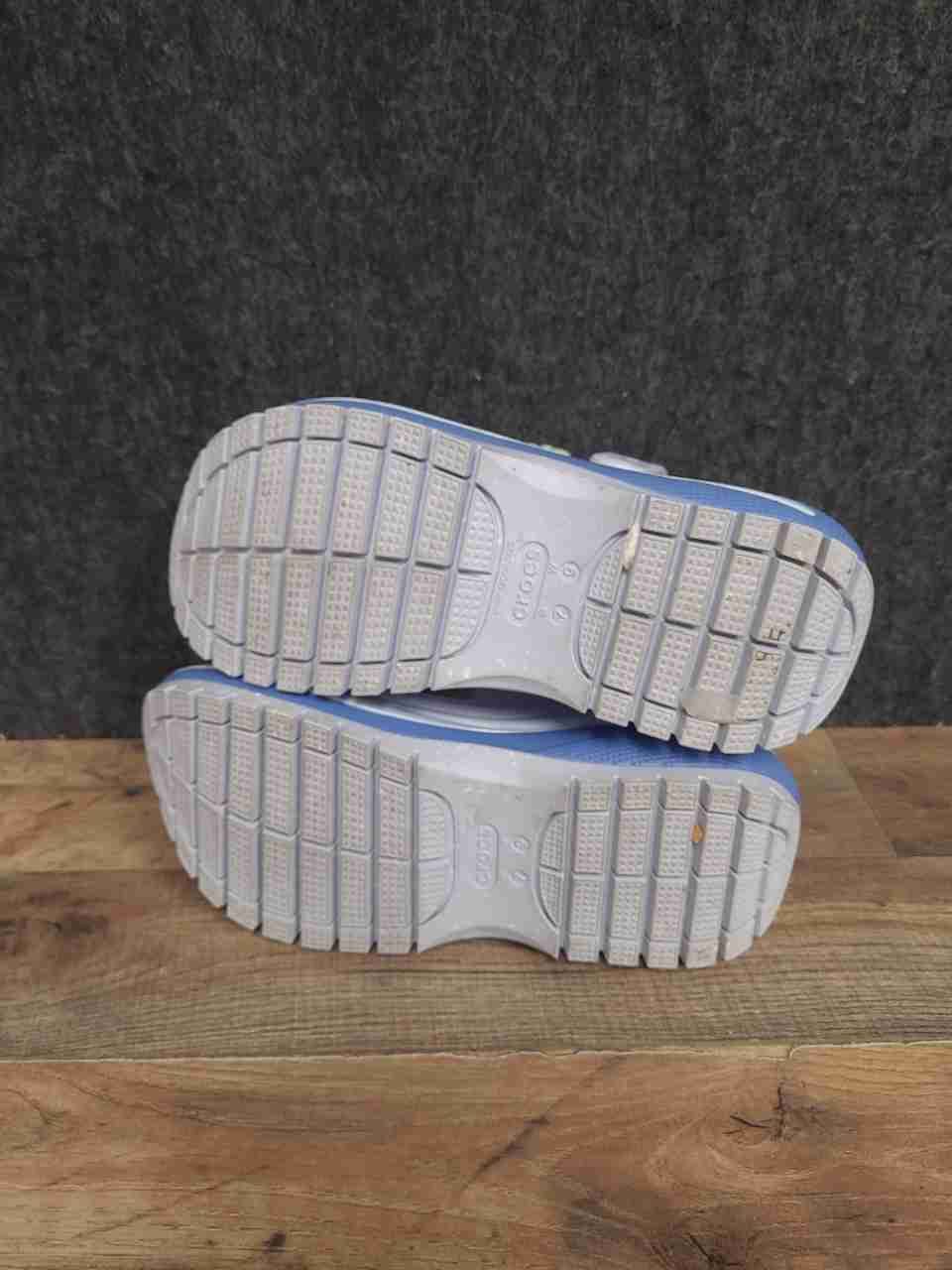 Crocs Mega Crush Triple Strap Sandal White Blue Platform Women's 9 Men's 7