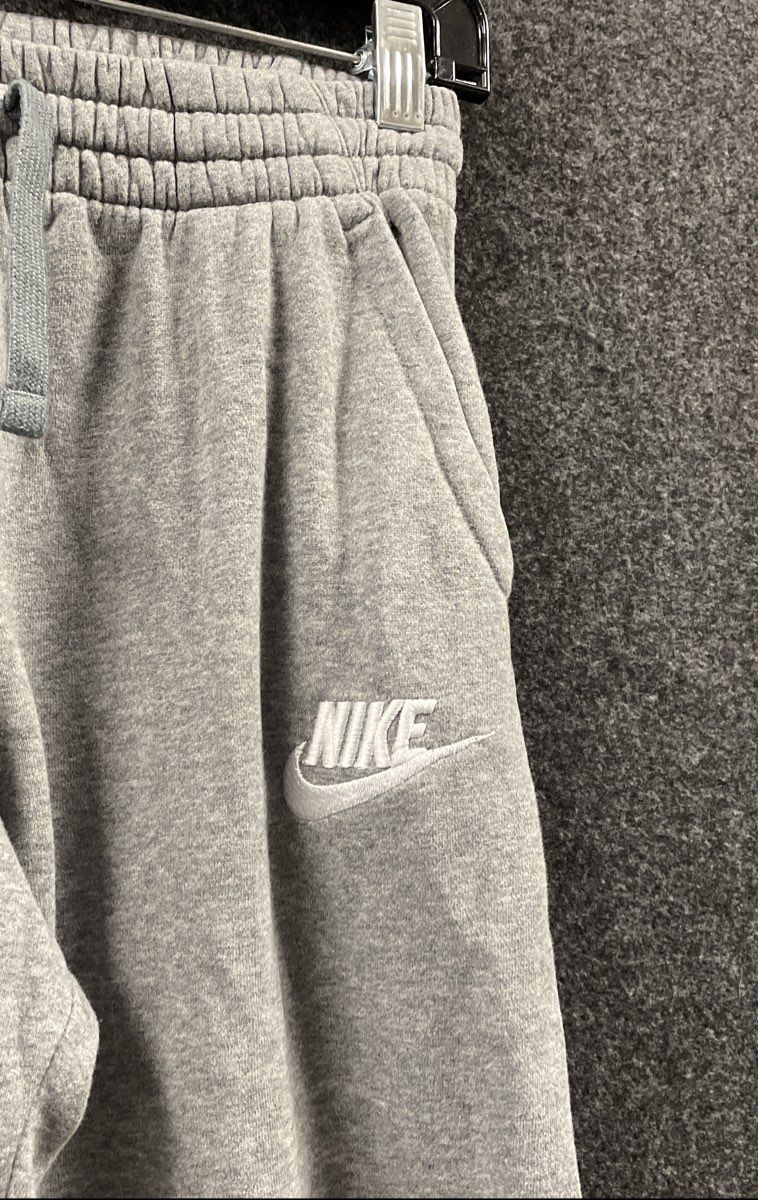 Nike Kids Heather Grey Sportswear Fleece Joggers Sweatpants Sz XL