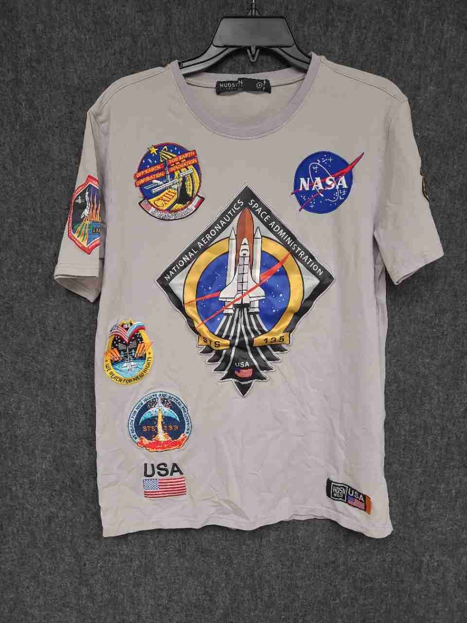 Hudson Outerwear Men's T-Shirt Tan NASA Space Shuttle Mission Patches Sz S