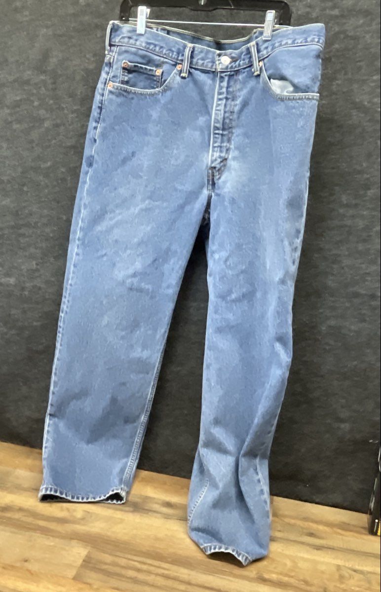 Levi's Men's 550 Relaxed Fit Medium Wash Blue Tapered Denim Jeans Sz 38x32