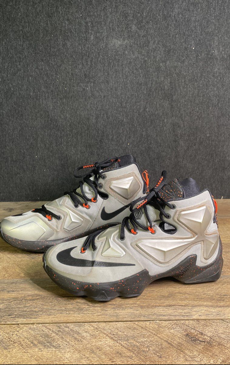 Nike LeBron 13 Rubber City Wolf Grey Black Basketball Shoes Men's Size 9