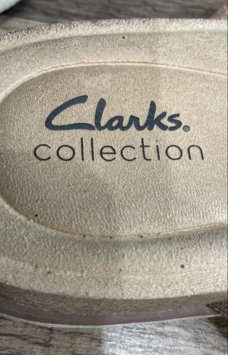 Clarks Collection Brown Toe Loop Slide Sandals Women's Size 11M