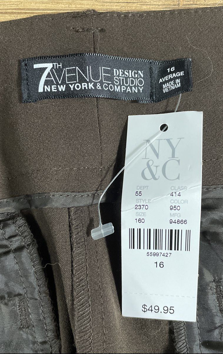 New York & Company Women's 7th Avenue Brown Barely Bootcut Dress Pants Sz 16 NWT