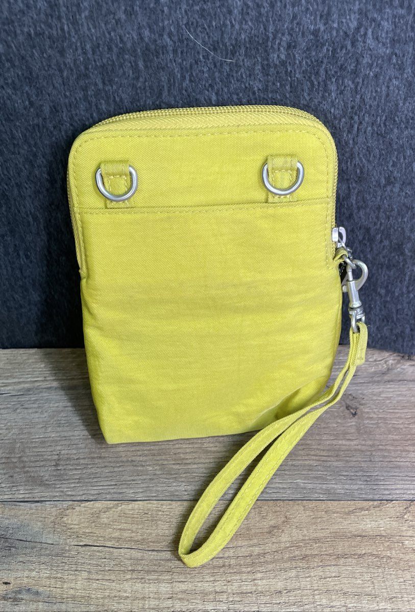 Baggallini Black Quilted RFID Crossbody and Yellow Wristlet Bag Lot of 2