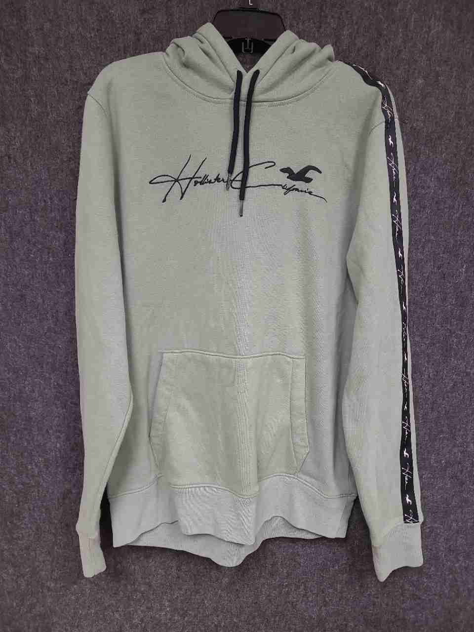 Hollister Men's Sage Green Logo Tape Sleeve Pullover Hoodie Sweatshirt Sz L
