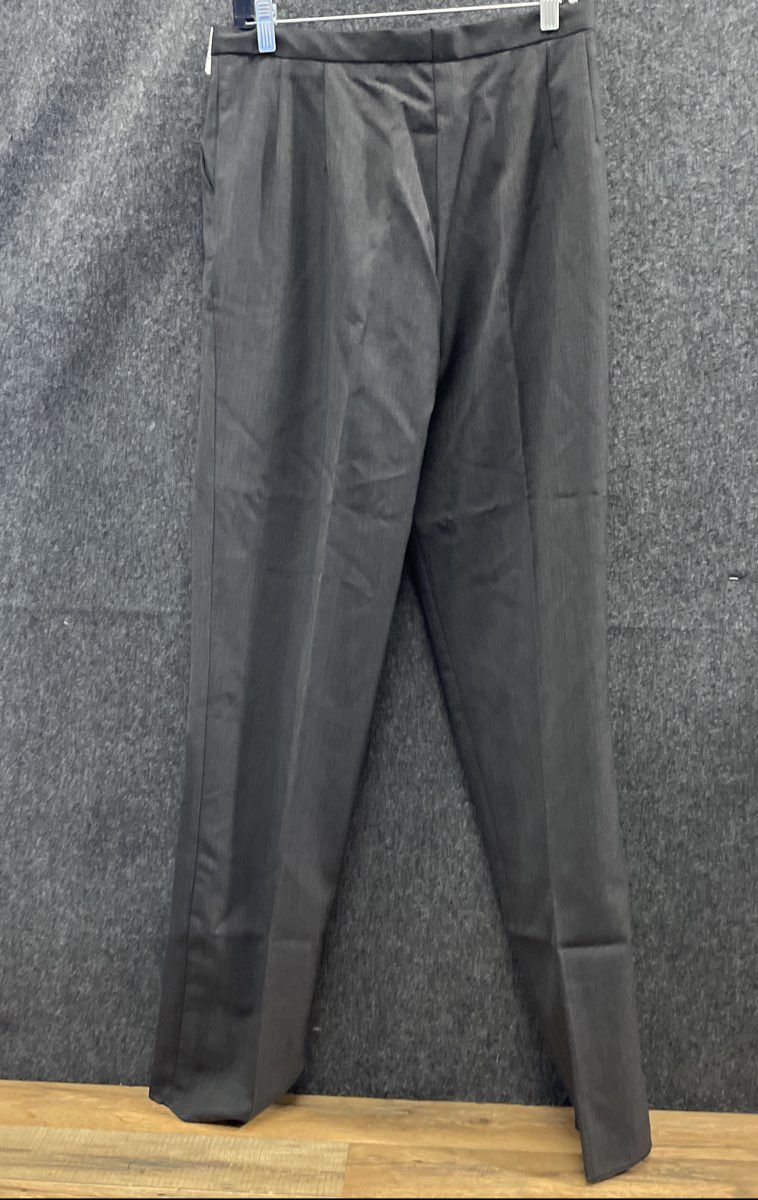 Martin's Women's 2 Shirt & 2 Pants Uniform Set White Oxford Gray Sz 8 NWT